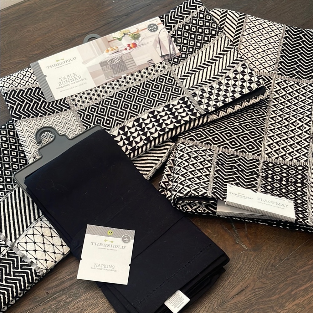 Threshold Geometric 2 Table Runners, six placemat, 4 napkins black and off-white